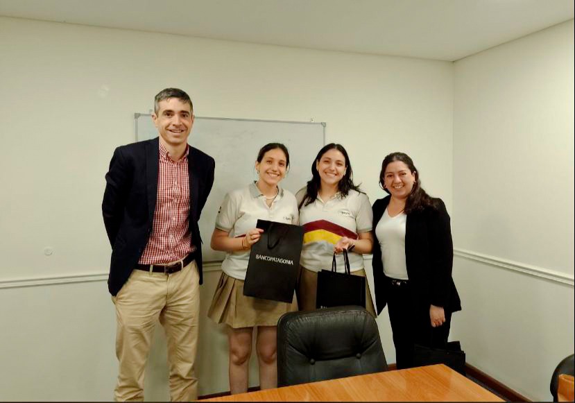 Destacada participación de alumnas del Ipesmi en Desafío Banco Patagonia 2022